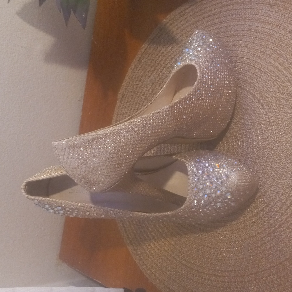 Blinged out stiletto gold n bling